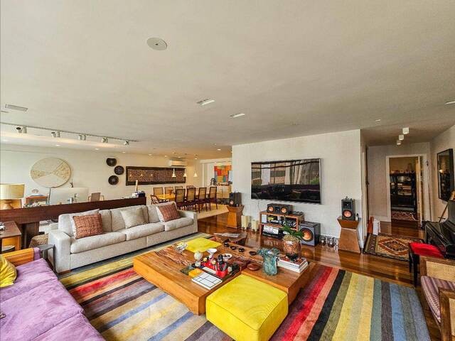 #77 - Apartamento para Venda em São Paulo - SP